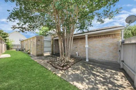 4155 Amir Street Houston TX 77072