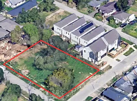 3351 Simmons Street Houston TX 77004
