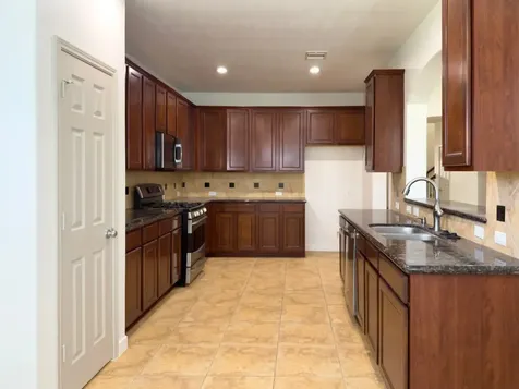 2802 Ridgeglen Lane Houston TX 77082