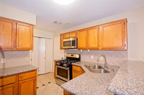 2711 Grants Lake Boulevard 152 Sugar Land TX 77479