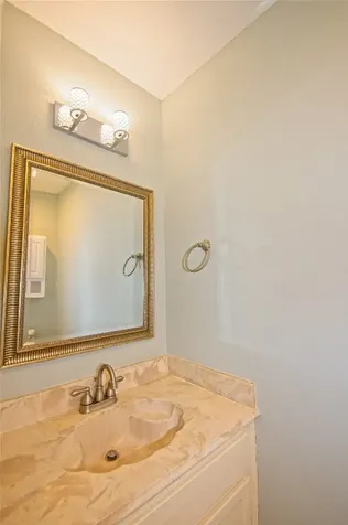 2711 Grants Lake Boulevard 152 Sugar Land TX 77479