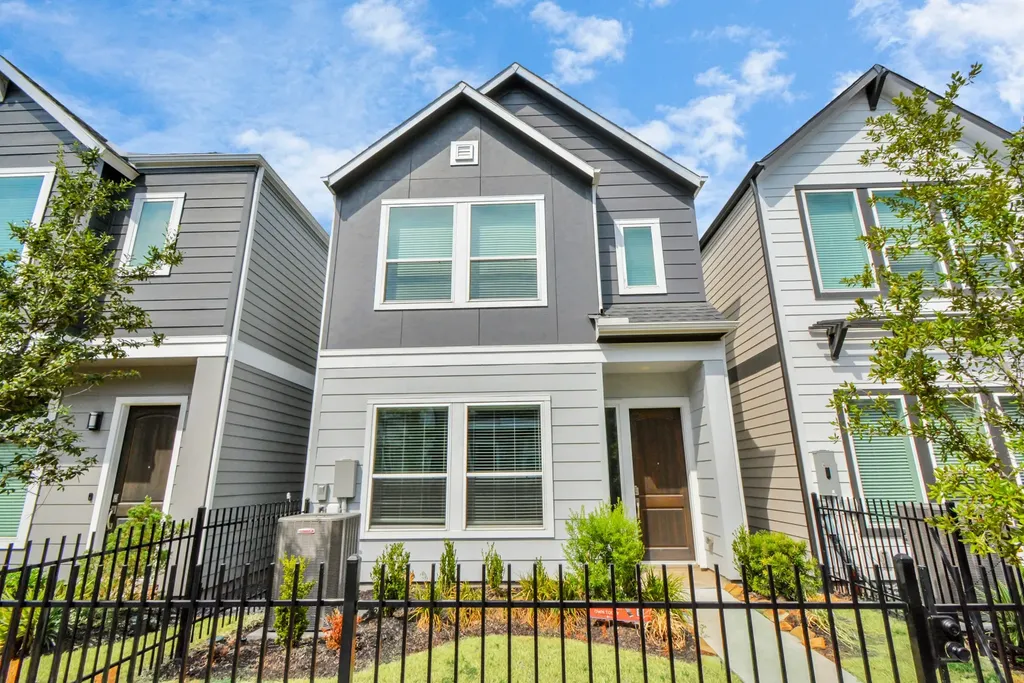 787 Strawberry Pines Court Houston TX 77009