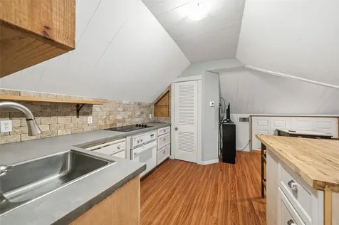 695 Wightman Street Matagorda TX 77457