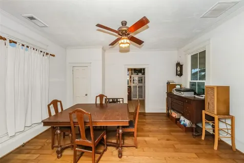 695 Wightman Street Matagorda TX 77457