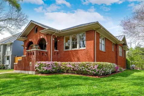 1902 Bolsover Street Houston TX 77005