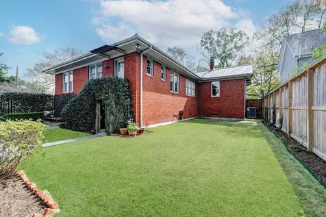 1902 Bolsover Street Houston TX 77005