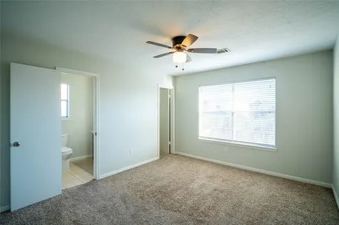 512 Birdsong Drive League City TX 77573
