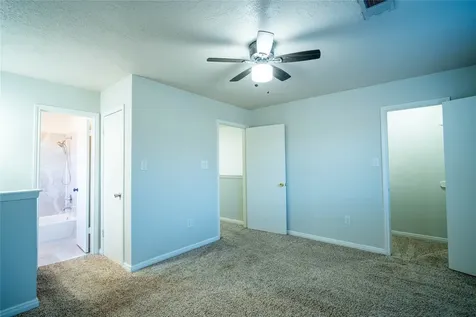 512 Birdsong Drive League City TX 77573