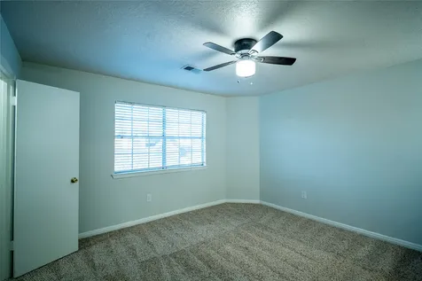 512 Birdsong Drive League City TX 77573