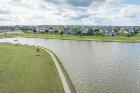 8326 Holly Blue Drive Rosharon TX 77583