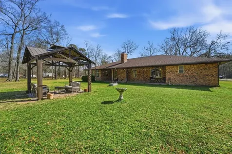 168 County Road 648 Dayton TX 77535