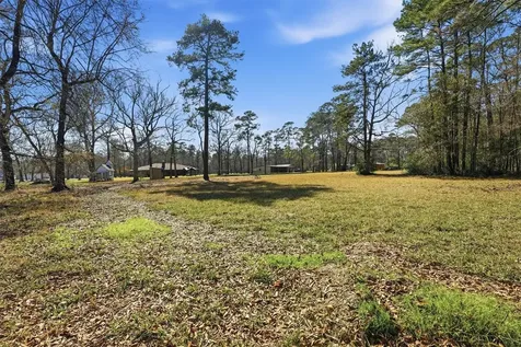 168 County Road 648 Dayton TX 77535