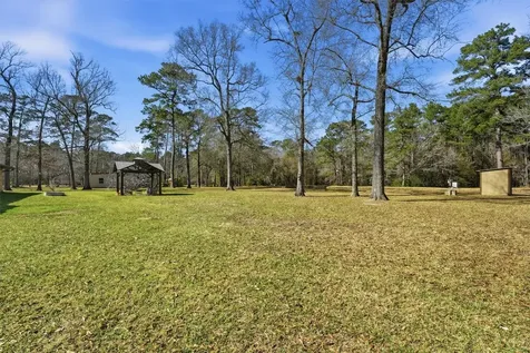 168 County Road 648 Dayton TX 77535