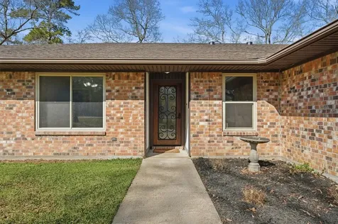 168 County Road 648 Dayton TX 77535