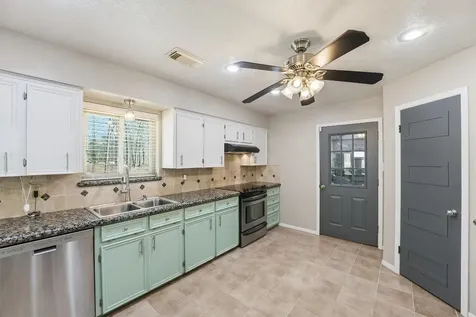 168 County Road 648 Dayton TX 77535