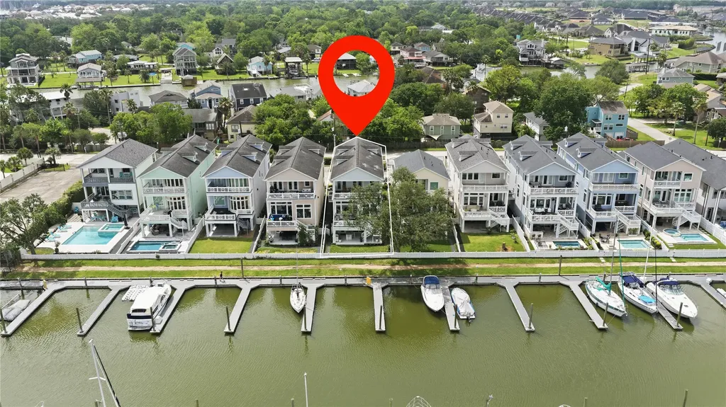 2174 Marina Way Kemah TX 77565