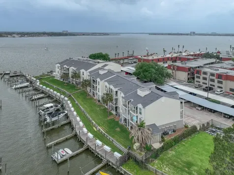 114 Yacht Club Lane 114 El Lago TX 77586