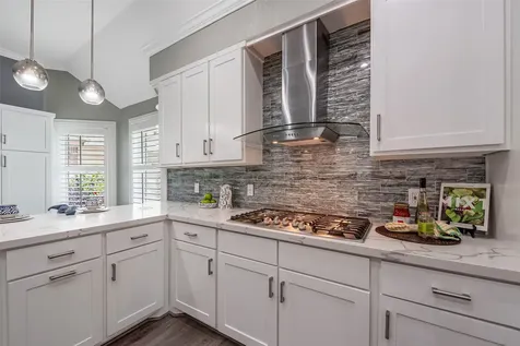 1013 Azalea Pointe League City TX 77573