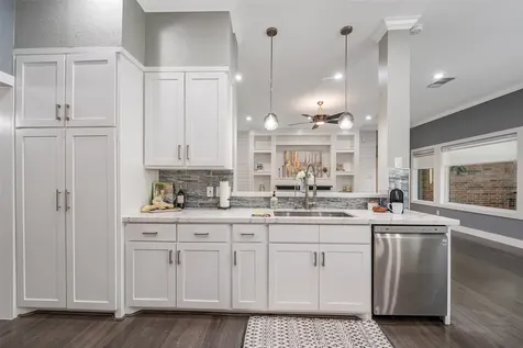 1013 Azalea Pointe League City TX 77573