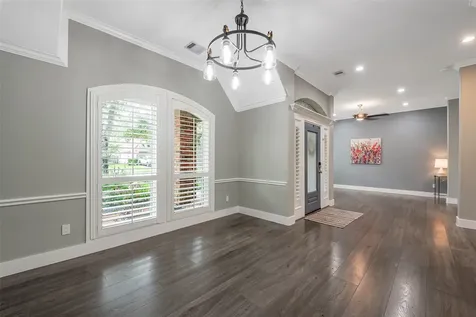 1013 Azalea Pointe League City TX 77573