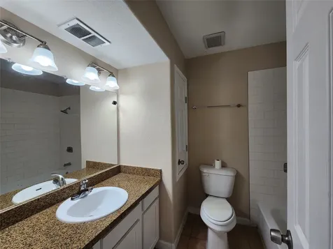 17401 Red Oak Drive 100 Houston TX 77090