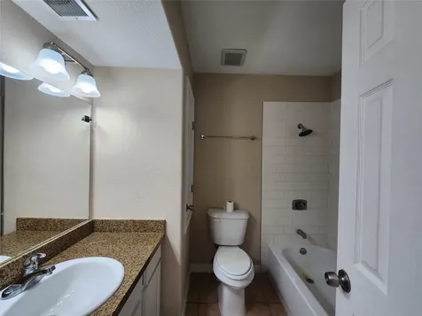 17401 Red Oak Drive 100 Houston TX 77090