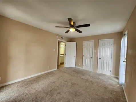 17401 Red Oak Drive 100 Houston TX 77090