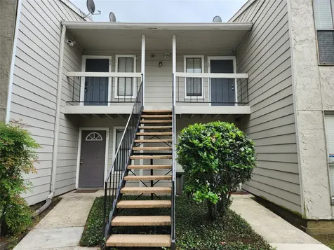 17401 Red Oak Drive 100 Houston TX 77090