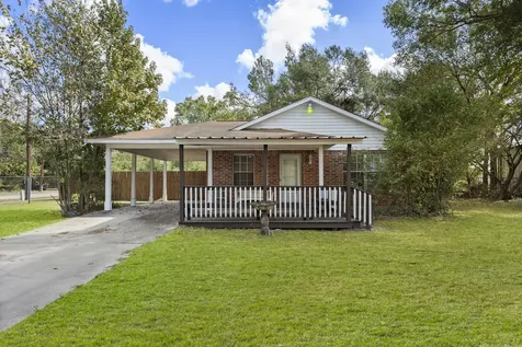 220 N William Barnett Avenue Cleveland TX 77327