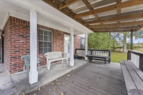 220 N William Barnett Avenue Cleveland TX 77327