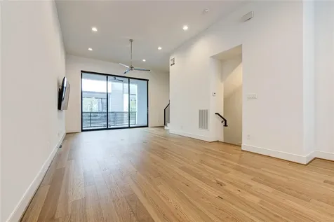 2622 Rusk Street Houston TX 77003