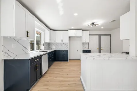 6646 Bayou View Drive Houston TX 77091