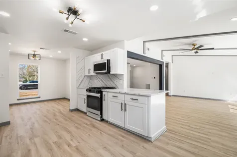 6646 Bayou View Drive Houston TX 77091