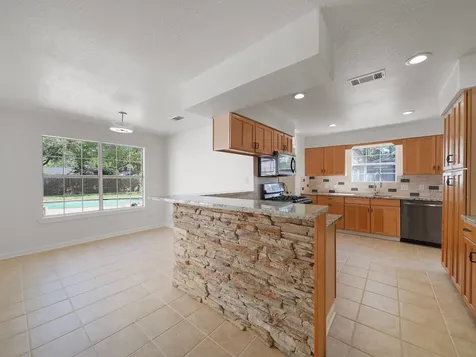 715 Saint Andrews Road Kingwood TX 77339