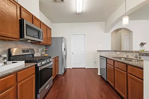 1708 Claremont Garden Circle Houston TX 77047