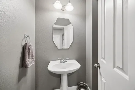 5102 Hidden Brook Lane League City TX 77573