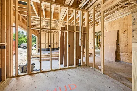 1510 Chantilly Lane Houston TX 77018