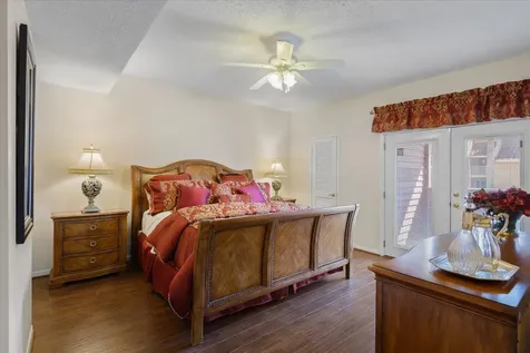 18 Antilles Lane Nassau Bay TX 77058
