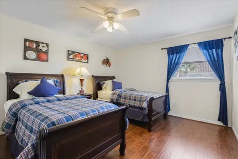 18 Antilles Lane Nassau Bay TX 77058