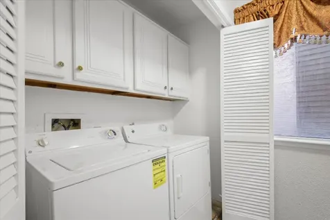 18 Antilles Lane Nassau Bay TX 77058