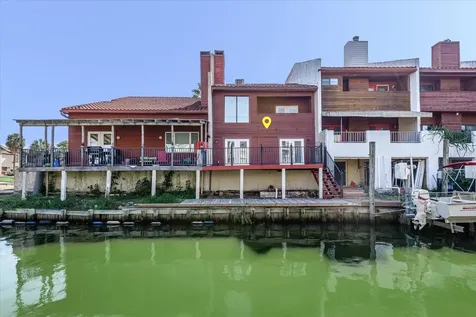 18 Antilles Lane Nassau Bay TX 77058