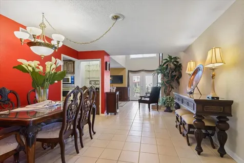 18 Antilles Lane Nassau Bay TX 77058