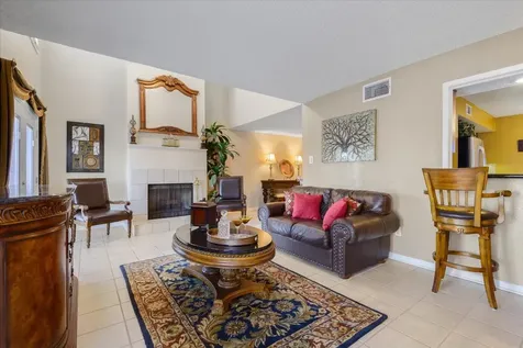 18 Antilles Lane Nassau Bay TX 77058
