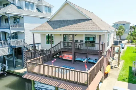 1822 Port O'call Street Tiki Island TX 77554