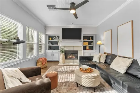311 Welford Lane Highlands TX 77562
