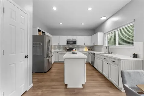 311 Welford Lane Highlands TX 77562