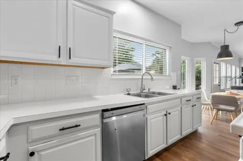 311 Welford Lane Highlands TX 77562