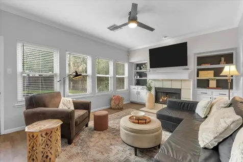 311 Welford Lane Highlands TX 77562