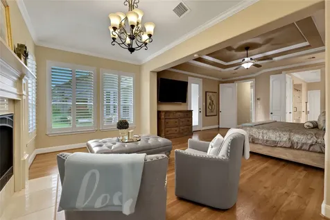 2814 S Cotswold Manor Drive Kingwood TX 77339