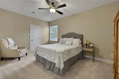 2814 S Cotswold Manor Drive Kingwood TX 77339